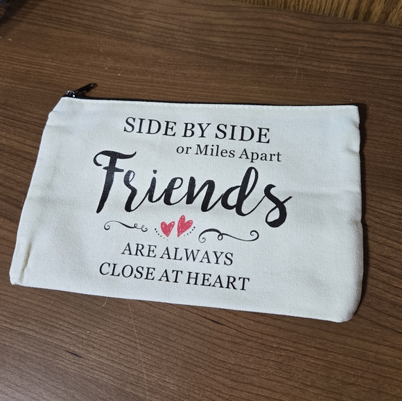 Handbags - Nwt cosmetic bag